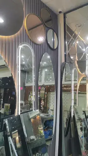 تصميم كبائن الشاور بدون إطار (Frameless): أقصى درجات الشفافية